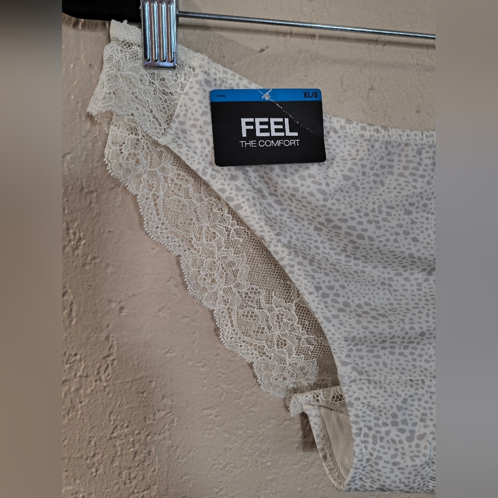 Maidenform Sz XL (8) Women's Comfort Devotion Lace Trim Panties - White - Picture 2 of 9